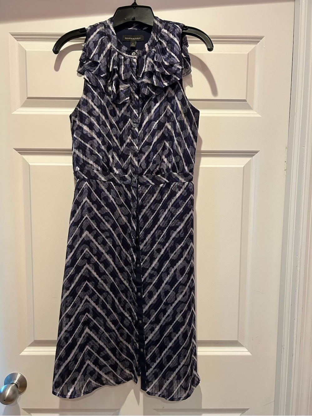 Banana Republic Navy Printed Ruffle Neck Sleeveless Dress fully lined